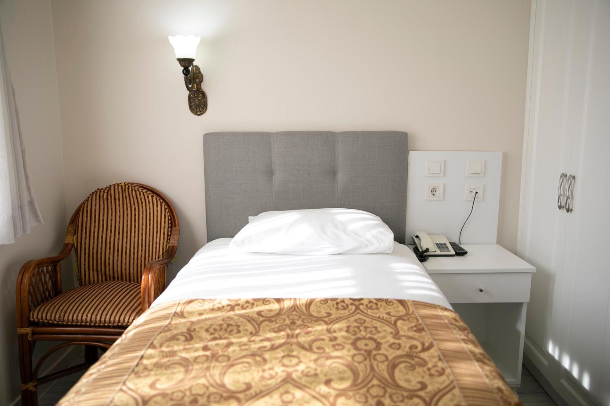 Hali Hotel อิสตันบูล ภายนอก รูปภาพ